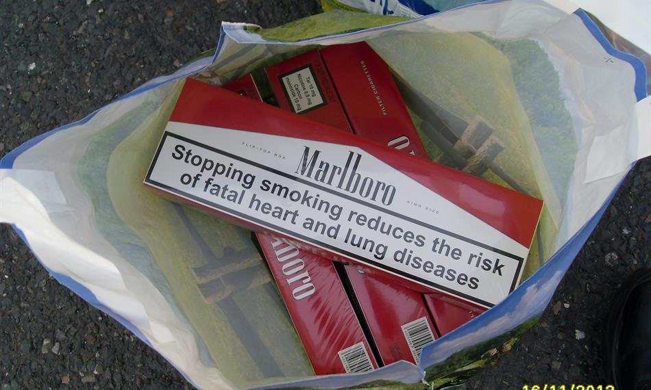 2013-11-21-1350benzínka - cigarety 5.JPG